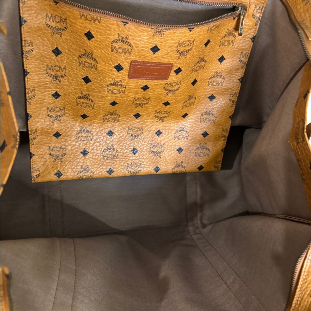 MCM Large Cognac Visetos Tote Shoulder Travel Carry on Tote EUC - Picture 10 of 17